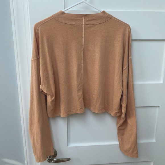 Free People oversized Long Sleeve Cropped Tee in Chai Latte color - Picture 5 of 8